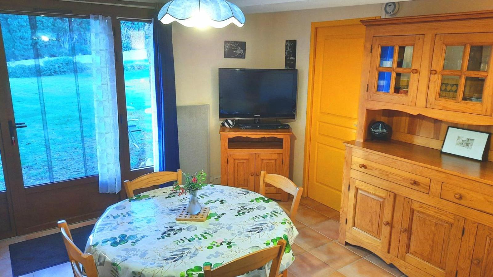 La Petite Maison Dans La Prairie Cassaignes Εξωτερικό φωτογραφία