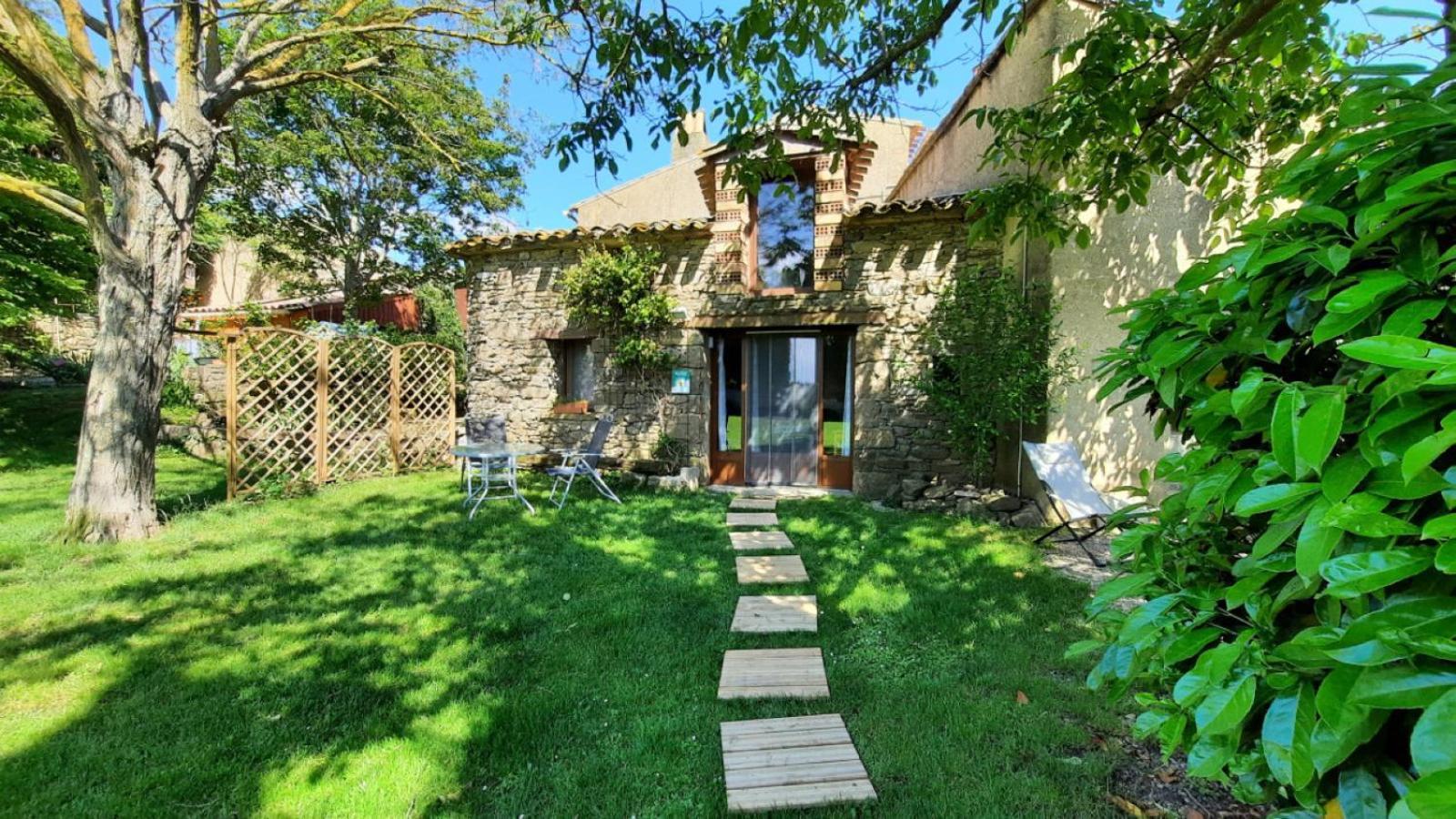 La Petite Maison Dans La Prairie Cassaignes Εξωτερικό φωτογραφία